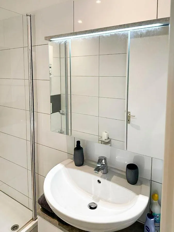 Apartment Duesseldorf-Lohausen Germania